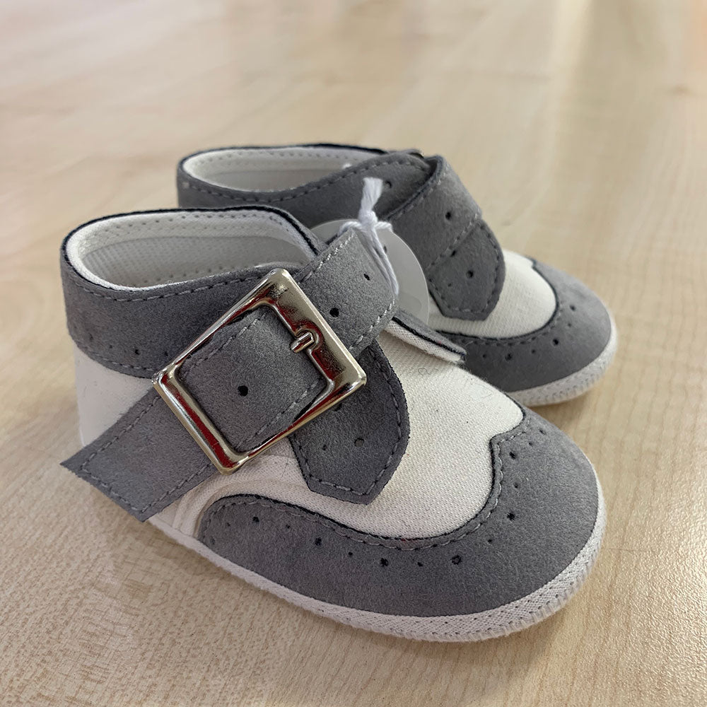 
  Shoes from the Ambarabà children's clothing line, in very soft materials and
  with craftsmans...