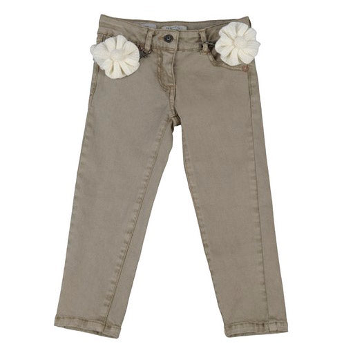 
  Girl's Silvian Heach regular cut five pocket trousers, adjustable waist size. 



  Compositio...